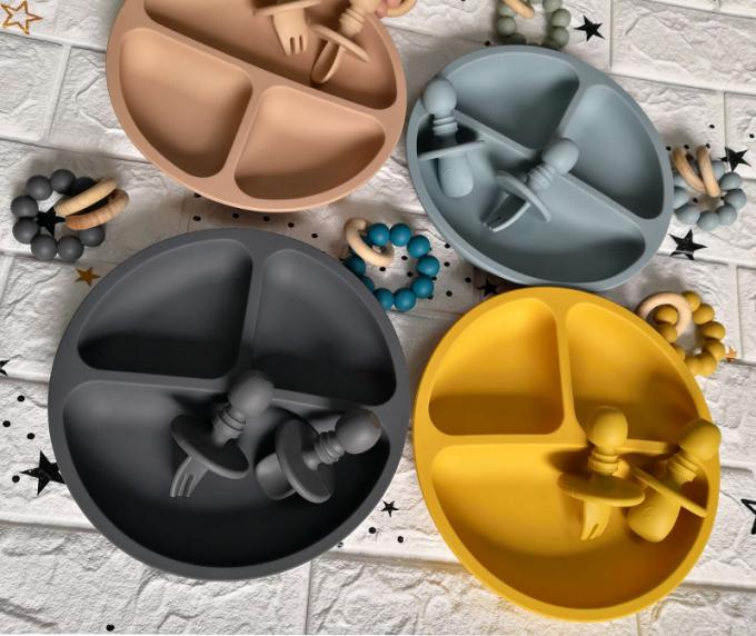 Piastrina d'alimentazione del bambino del silicone delle cavità dell'insieme 3 del bambino di colori piatto rotondo su misura nuovo di vendita caldo DL13-060 del piatto, piatti & piatti